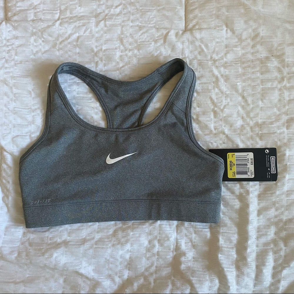 Women’s Nike Sports Bra | S